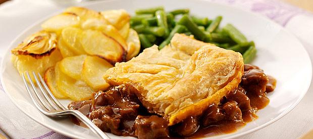 steak and kidney pie resident dinner